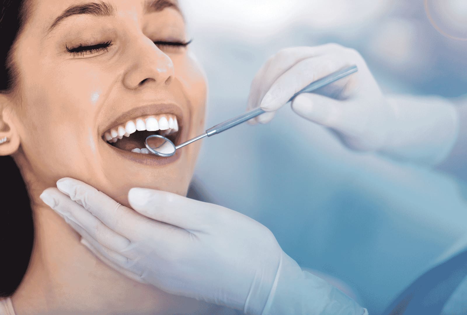 Resultado de una reconstrucción tras desgaste dental en Peñagrande