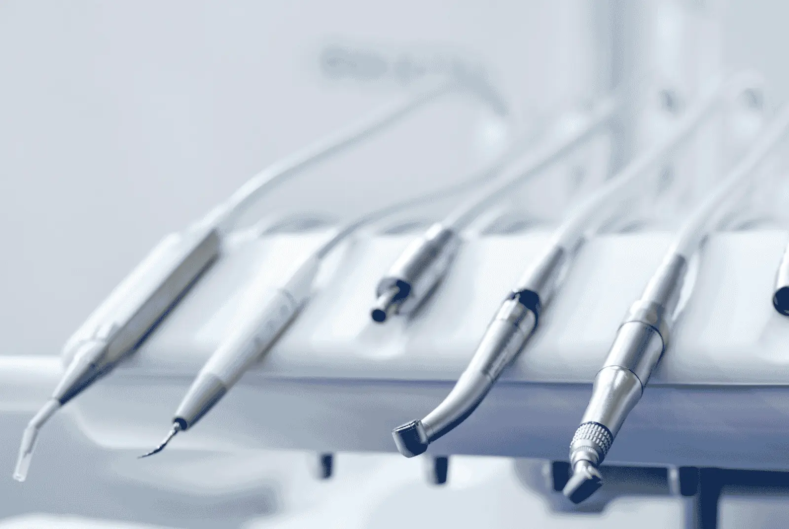Instrumental para endodoncia de molares en Peñagrande